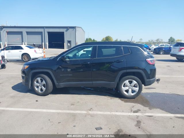 3C4NJDBB6KT809811 Jeep Compass Latitude 4x4