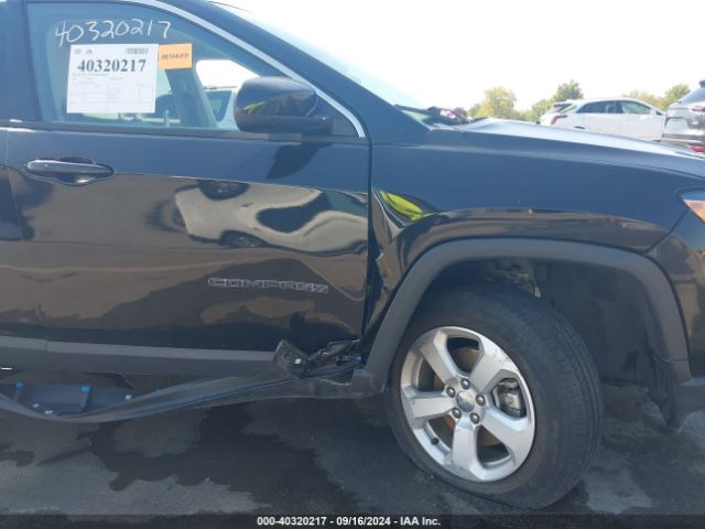 3C4NJDBB6KT809811 Jeep Compass Latitude 4x4