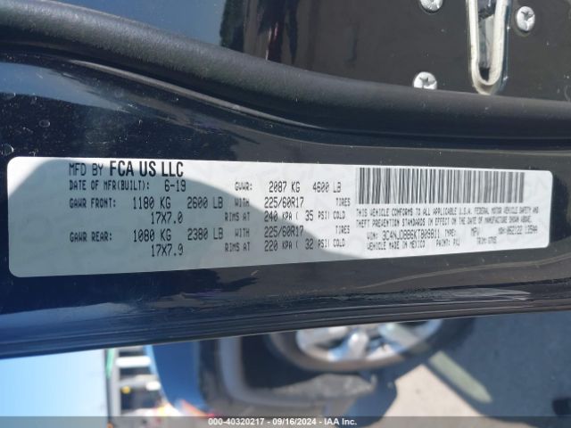 3C4NJDBB6KT809811 Jeep Compass Latitude 4x4