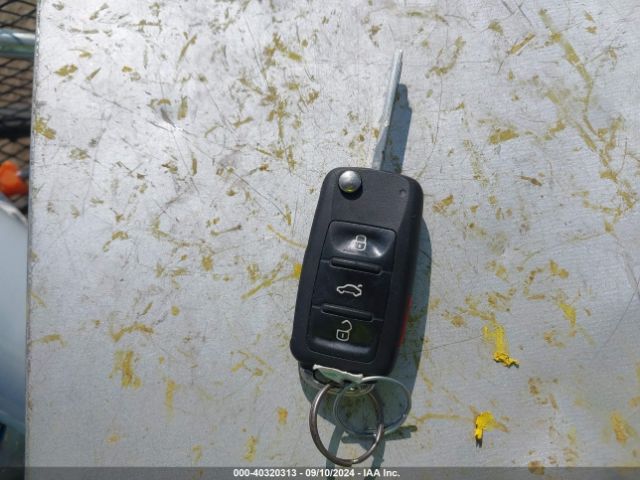 WVGBV3AXXEW112411 Volkswagen TIGUAN S