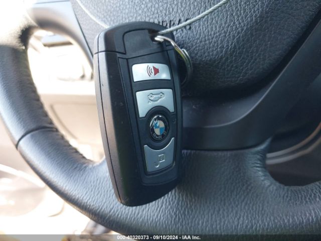 WBA8A9C57JK623288 BMW 320i