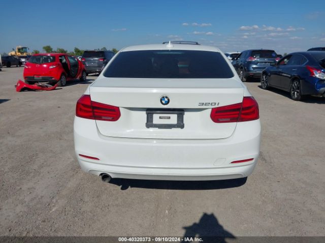 WBA8A9C57JK623288 BMW 320i
