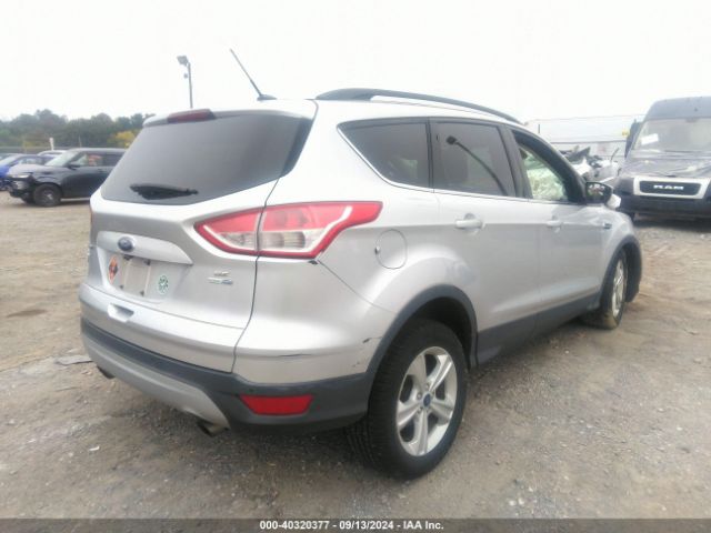 1FMCU9GX9FUA98127 Ford ESCAPE SE