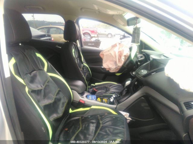 1FMCU9GX9FUA98127 Ford ESCAPE SE