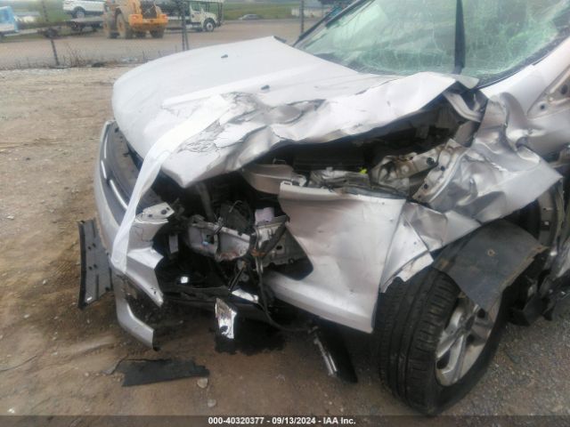 1FMCU9GX9FUA98127 Ford ESCAPE SE