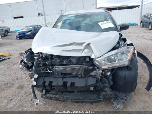 3N1CP5BV7LL556301 Nissan Kicks S Xtronic Cvt