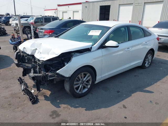 Hyundai SONATA SE 2016 5NPE24AF3GH344090 Image 2