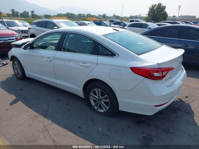 Hyundai SONATA SE 2016 5NPE24AF3GH344090 Image 3