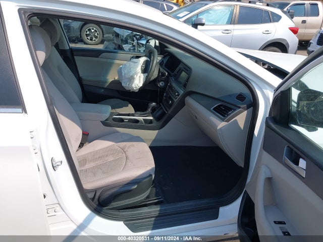 Hyundai SONATA SE 2016 5NPE24AF3GH344090 Image 5