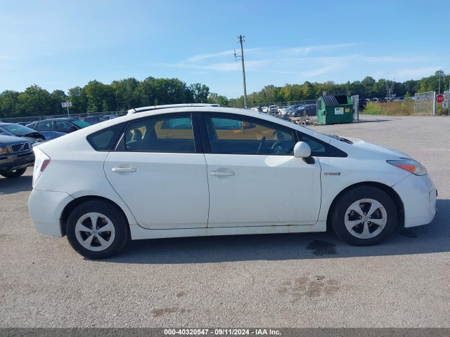 Toyota Prius One 2014 JTDKN3DU2E1818047 Image 13