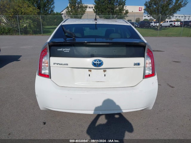 Toyota Prius One 2014 JTDKN3DU2E1818047 Image 16