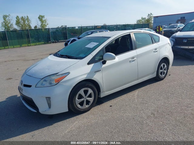 Toyota Prius One 2014 JTDKN3DU2E1818047 Image 2