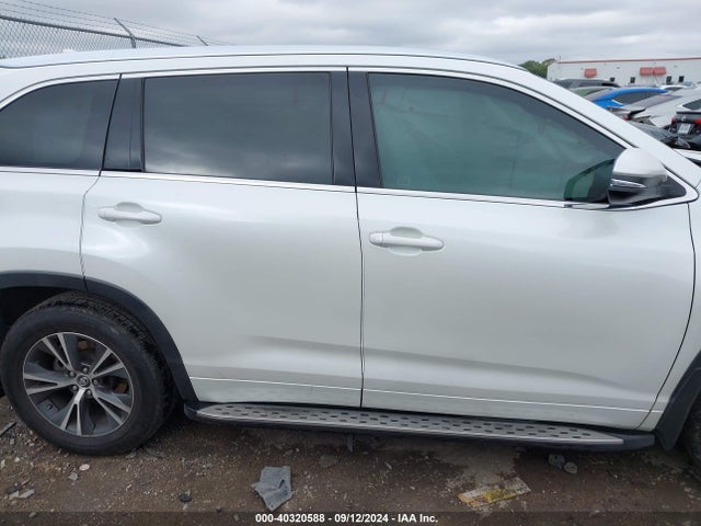 Toyota Highlander Xle V6 2016 5TDKKRFH3GS167108 Image 13