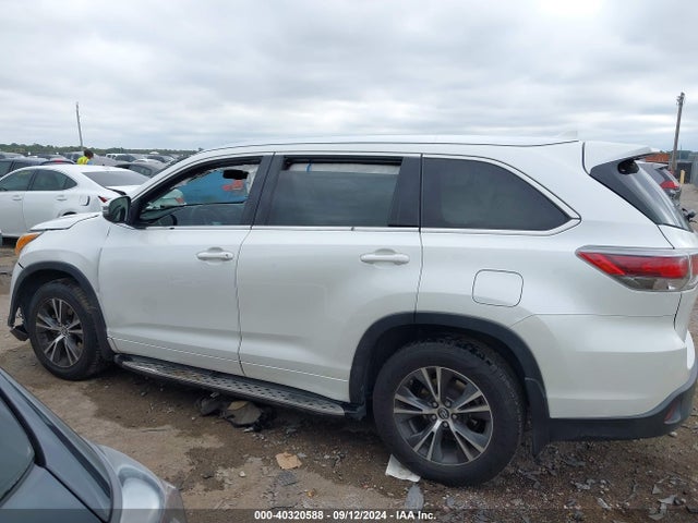 Toyota Highlander Xle V6 2016 5TDKKRFH3GS167108 Image 14