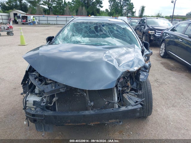 Toyota COROLLA SE 2018 5YFBURHE2JP795318 Image 13