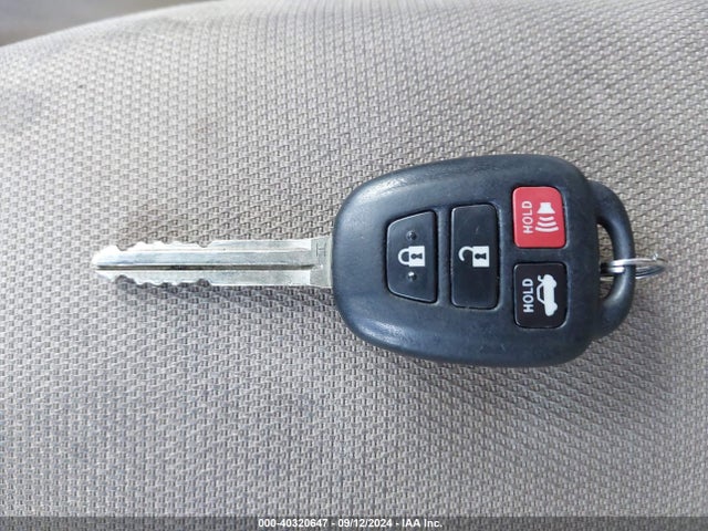 Toyota COROLLA LE 2015 2T1BURHE2FC312675 Image 11
