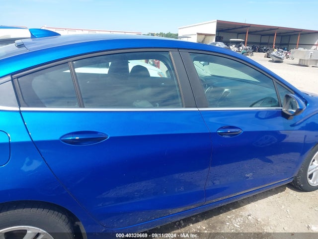 Chevrolet Cruze Lt Auto 2017 1G1BE5SM6H7222853 Image 13