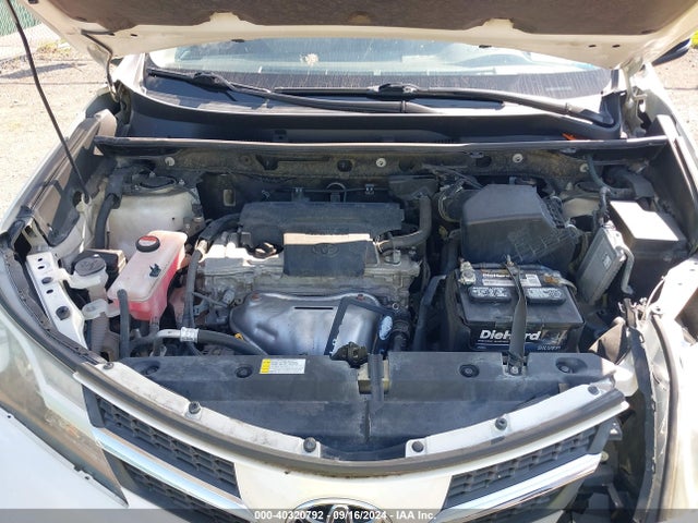 Toyota Rav4 Limited 2015 JTMDFREV3FD165096 Image 10