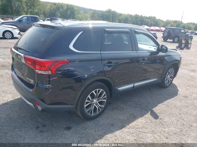 2017 MITSUBISHI OUTLANDER JA4JZ4AX6HZ019571 Photo 3