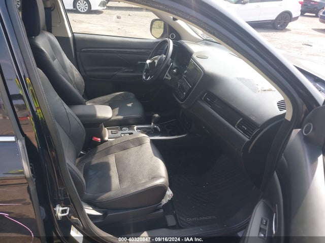 2017 MITSUBISHI OUTLANDER JA4JZ4AX6HZ019571 Photo 4