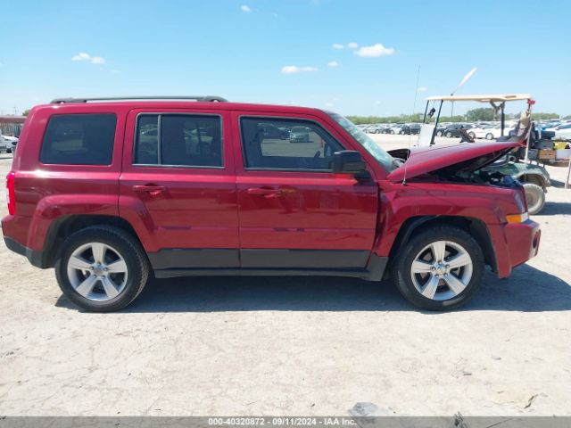 1C4NJPFB8GD584364 Jeep Patriot Latitude