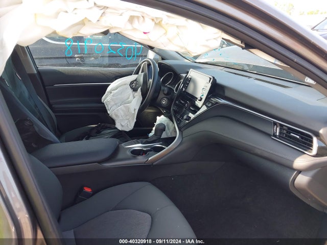 Toyota CAMRY LE 2022 4T1C11AK3NU046966 Image 5