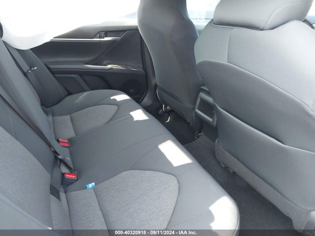 Toyota CAMRY LE 2022 4T1C11AK3NU046966 Image 8