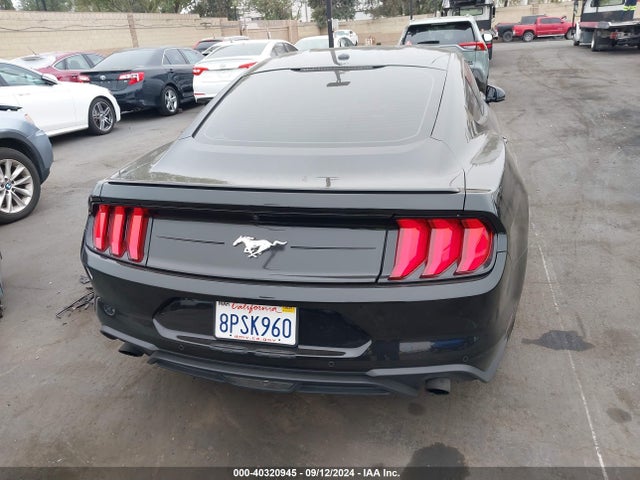 Ford Mustang Ecoboost Premium Fastback 2020 1FA6P8TH2L5130557 Image 17
