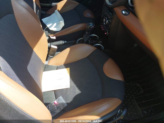 2011 MINI COOPER S WMWSV3C52BTY14751 Photo 4