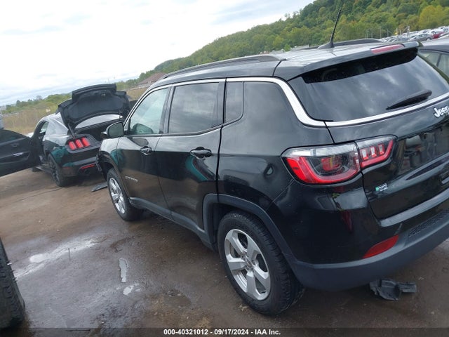 3C4NJCBB4MT592403 Jeep Compass Latitude Fwd