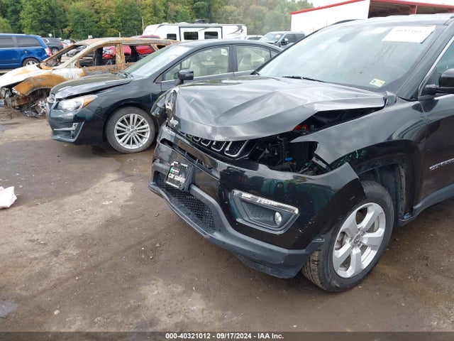 3C4NJCBB4MT592403 Jeep Compass Latitude Fwd