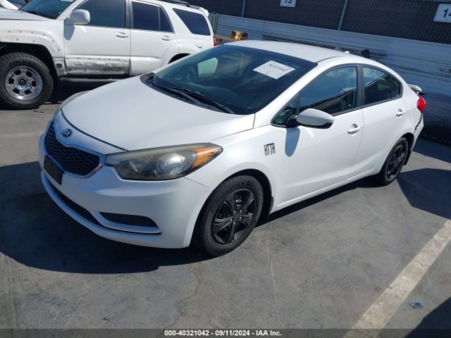 KNAFK4A61E5072220 KIA FORTE LX