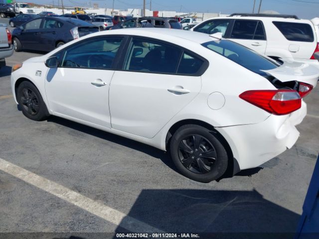 KNAFK4A61E5072220 KIA FORTE LX