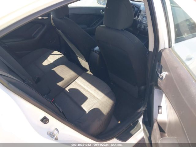 KNAFK4A61E5072220 KIA FORTE LX