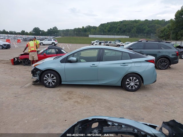 Toyota Prius Xle Awd-e 2022 JTDL9MFU8N3035153 Image 13