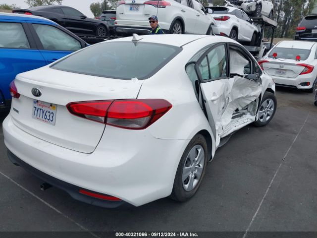 3KPFK4A73HE140943 KIA FORTE LX