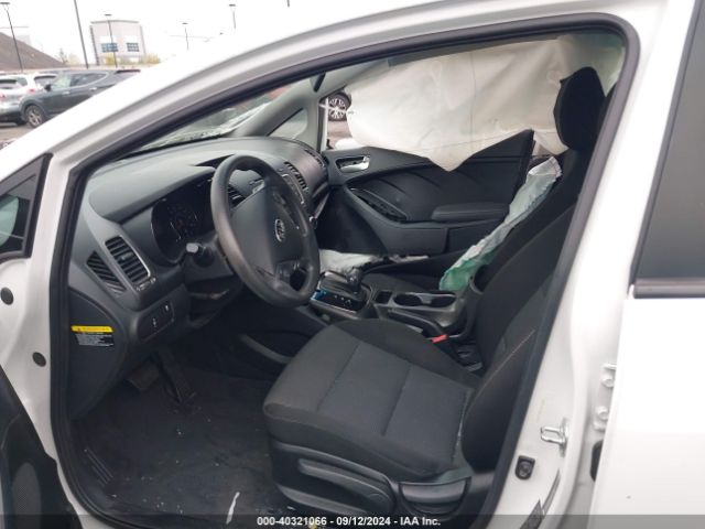 3KPFK4A73HE140943 KIA FORTE LX