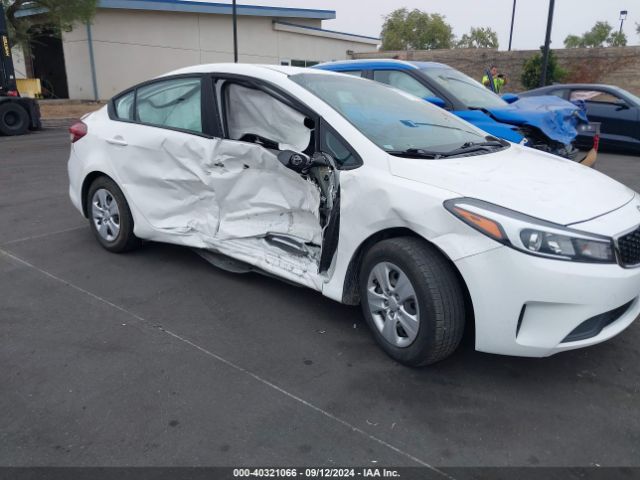 3KPFK4A73HE140943 KIA FORTE LX