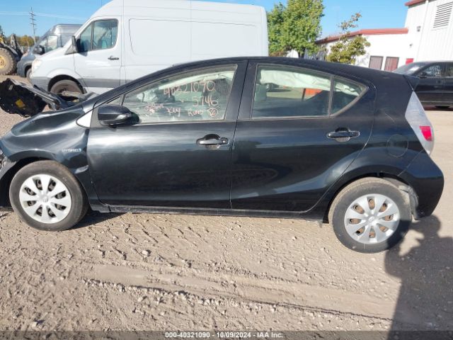 JTDKDTB34E1565746 Toyota Prius C Two