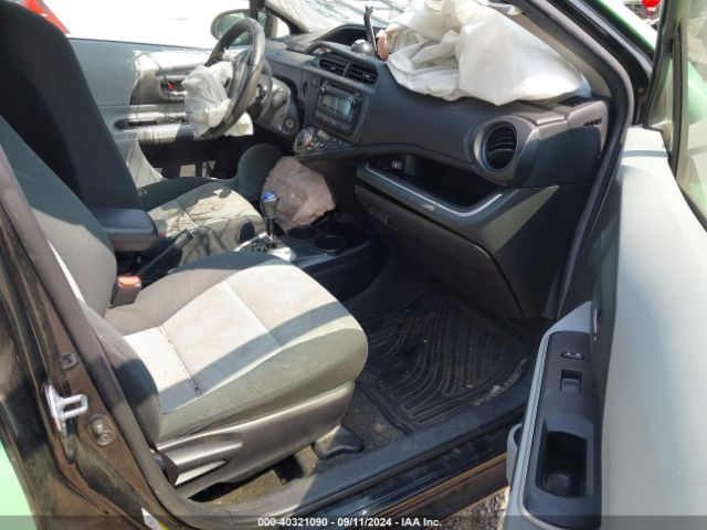 JTDKDTB34E1565746 Toyota Prius C Two