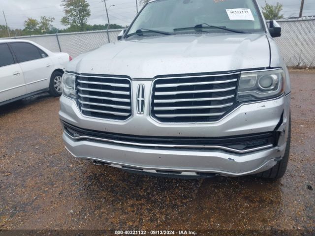 5LMJJ2HT9FEJ06737 Lincoln Navigator