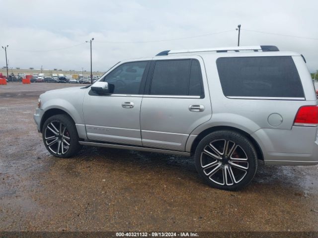 5LMJJ2HT9FEJ06737 Lincoln Navigator
