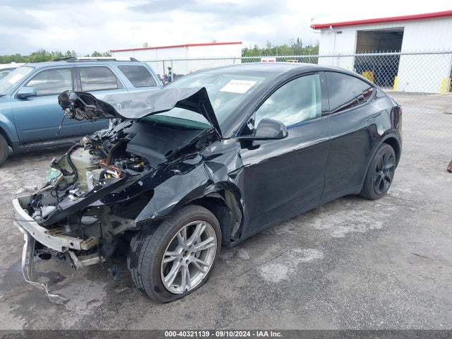 2021 TESLA MODEL Y 5YJYGDEE9MF077127 Photo 1