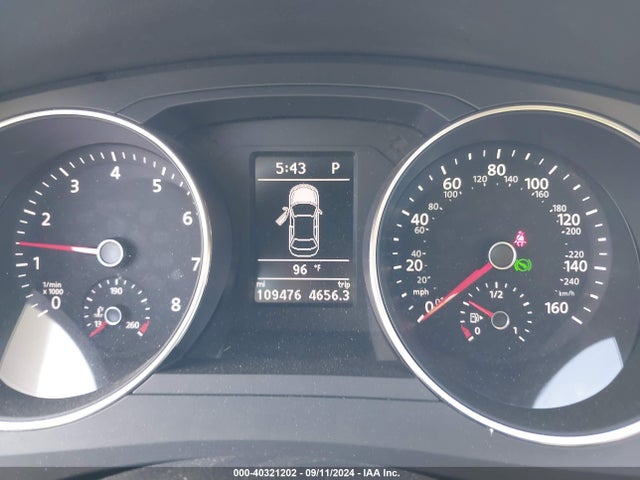 3VWDB7AJ0JM238759 Volkswagen Jetta 1.4t Se/1.4t Wolfsburg Edition