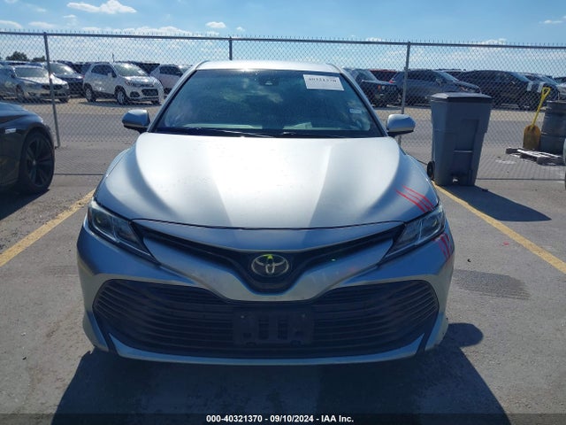 Toyota CAMRY LE 2018 4T1B11HK2JU068162 Image 12