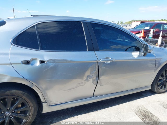 Toyota CAMRY LE 2018 4T1B11HK2JU068162 Image 13