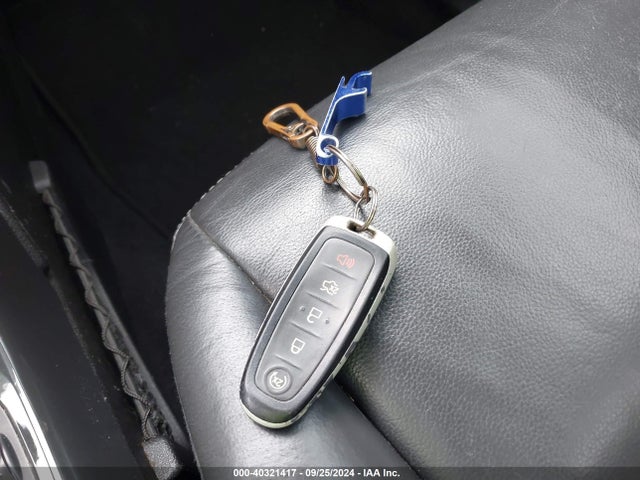 1FMCU9J94FUA48584 Ford Escape Titanium