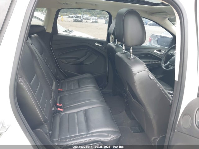 1FMCU9J94FUA48584 Ford Escape Titanium