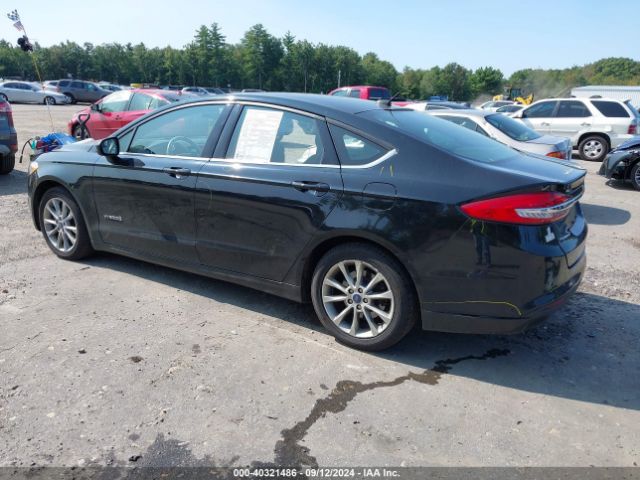 3FA6P0LU7HR195892 Ford Fusion Hybrid Se