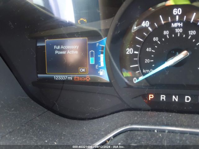3FA6P0LU7HR195892 Ford Fusion Hybrid Se